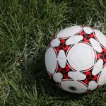 Haaland i sentrum for drama og mål mot Arsenal – kastet ballen i hodet på motspiller