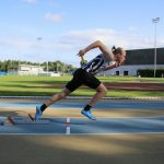 Jakob Ingebrigtsen setter ny verdensrekord på 3000 meter: – Jeg var livredd for å bli tatt igjen av lyset